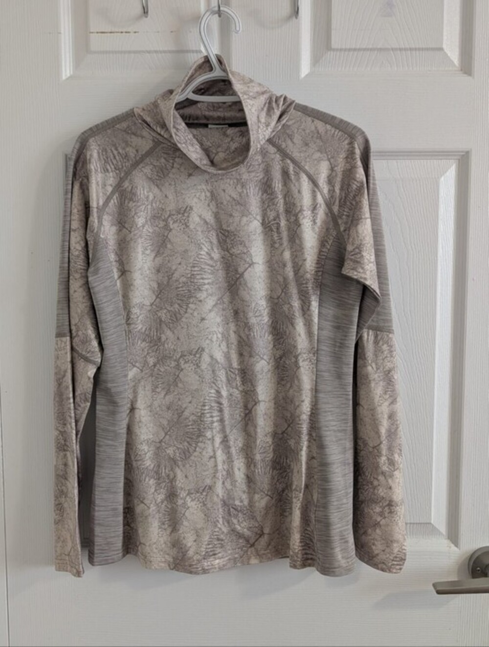 Kari Traa Tora Leaf Print Mock Neck Athletic Running Hiking Top Grey Taupe - L